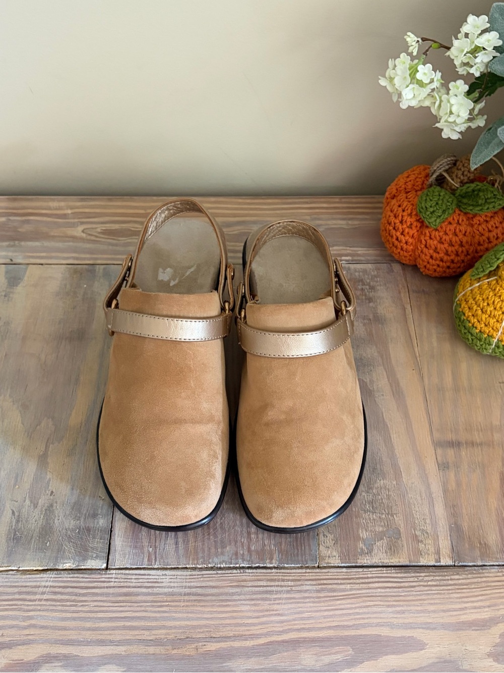 Vionic Tan Suede Slip-On Clog with Adjustable Strap 🍂